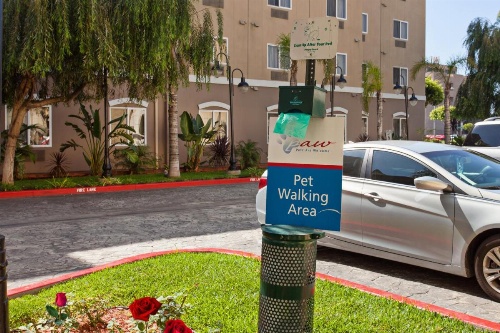 Candlewood Suites LAX Hawthorne image 11